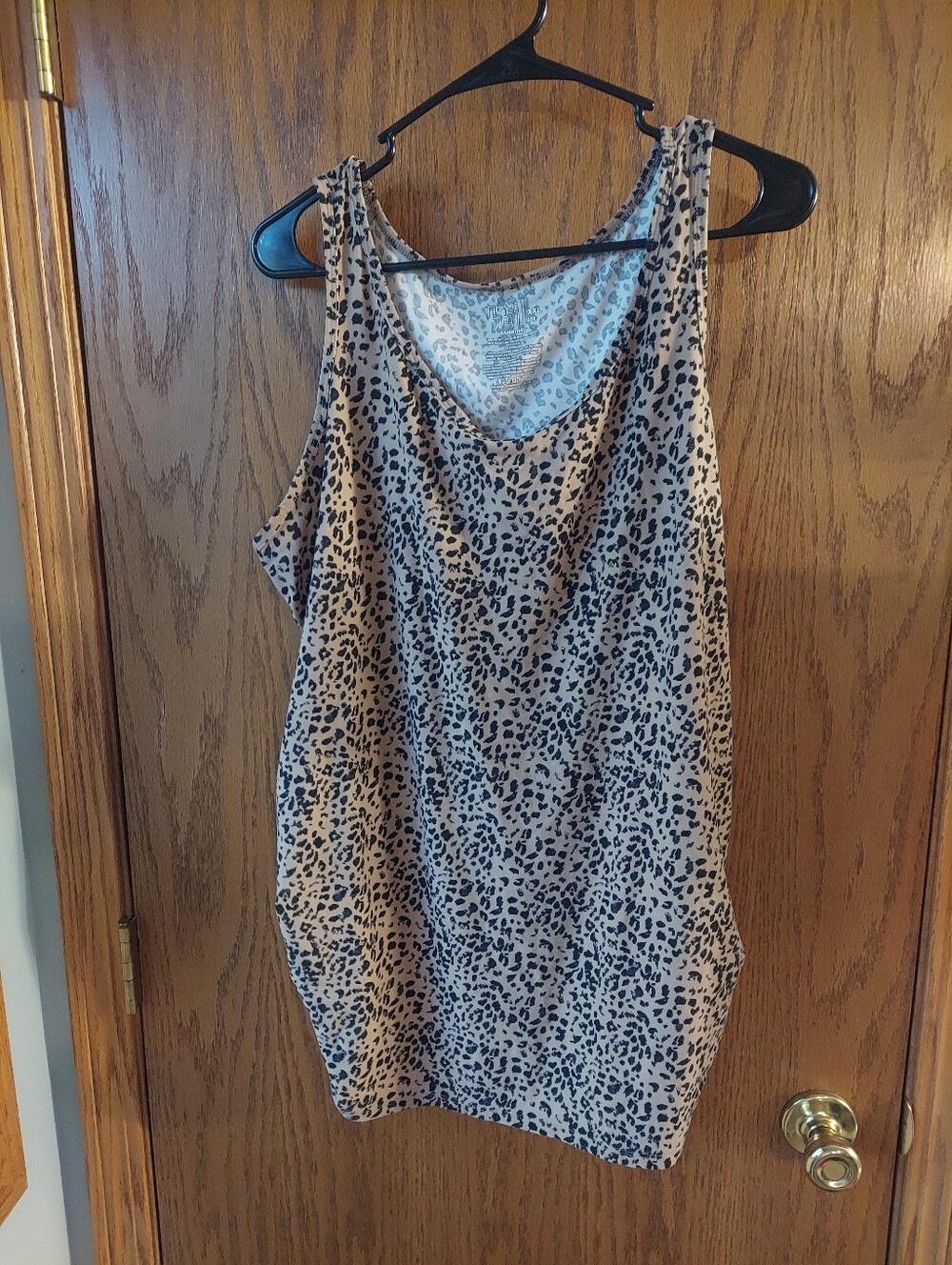 Time and Tru Maternity Tank Top Size XXL (20) Leopard Print Ruched Sides Sleev